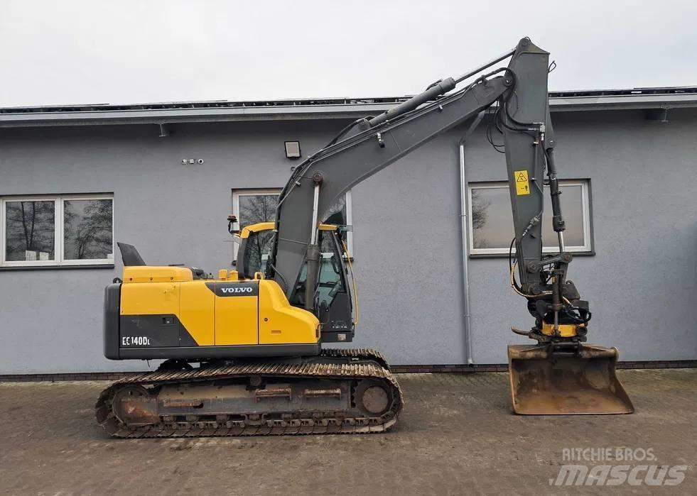 Volvo EC 140 DL Pelle sur chenilles