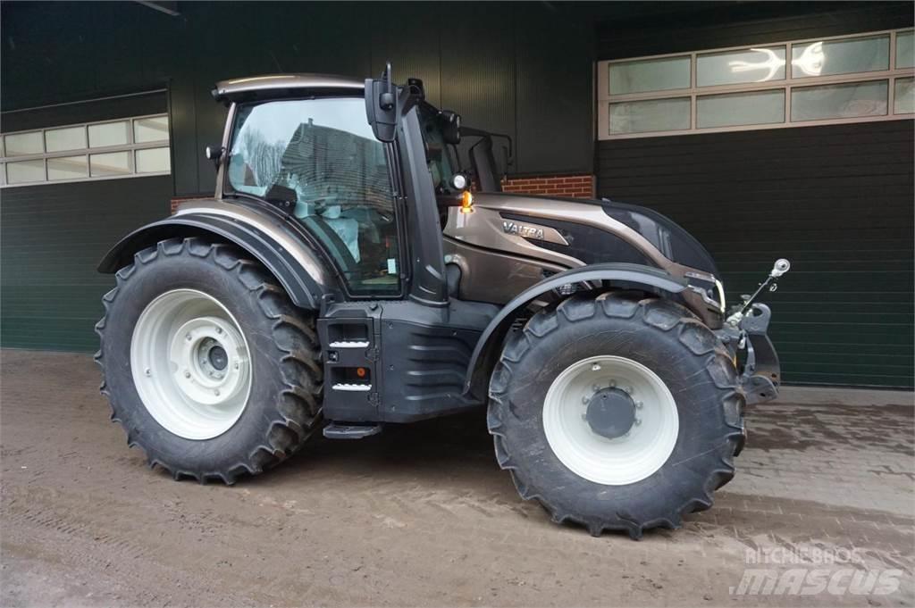 Valtra T175 Active Tracteur