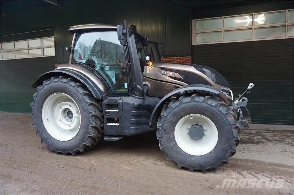 Valtra T175 Active Tracteur