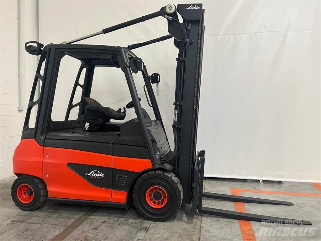 Linde E30-01 Chariots élévateurs électriques