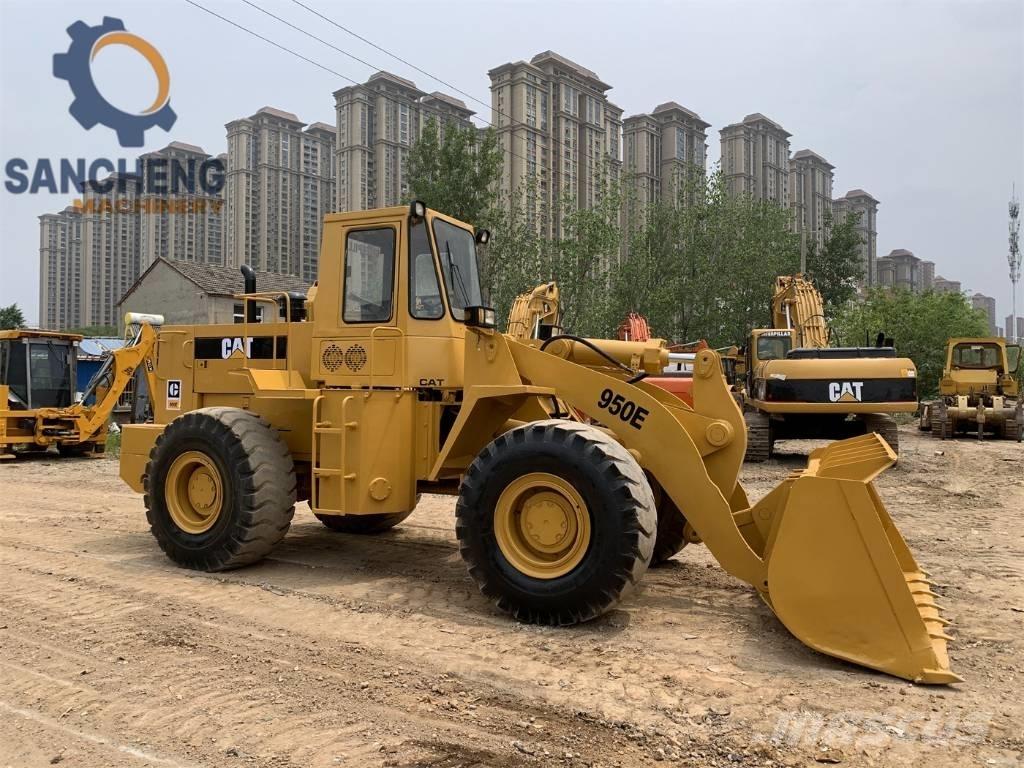 CAT 950E Chargeuse sur pneus