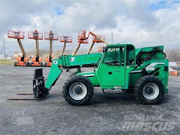 SkyTrak 6042 Chariot télescopique