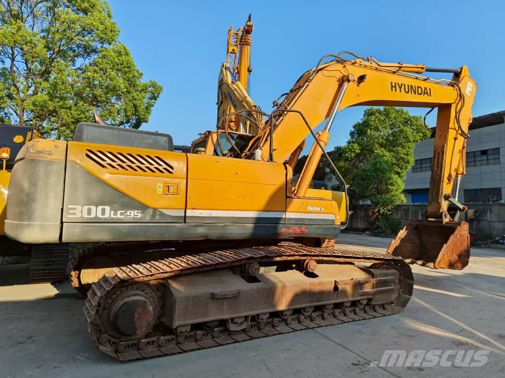 Hyundai R300LC-9S Pelle sur chenilles