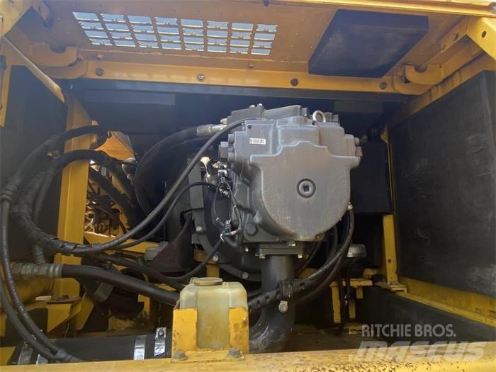 Komatsu PC450-8 Pelle sur chenilles