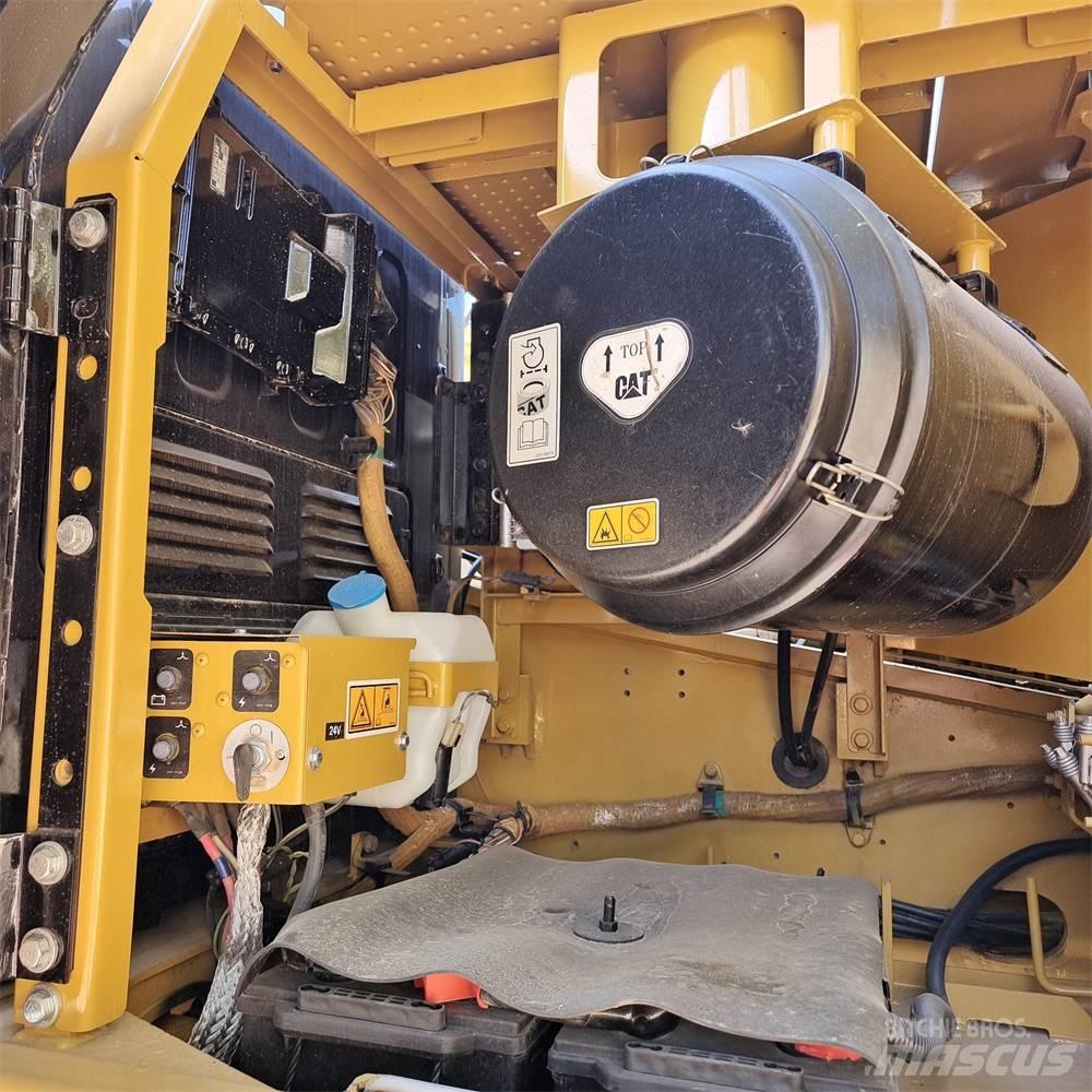 CAT 320 GC Pelle sur chenilles
