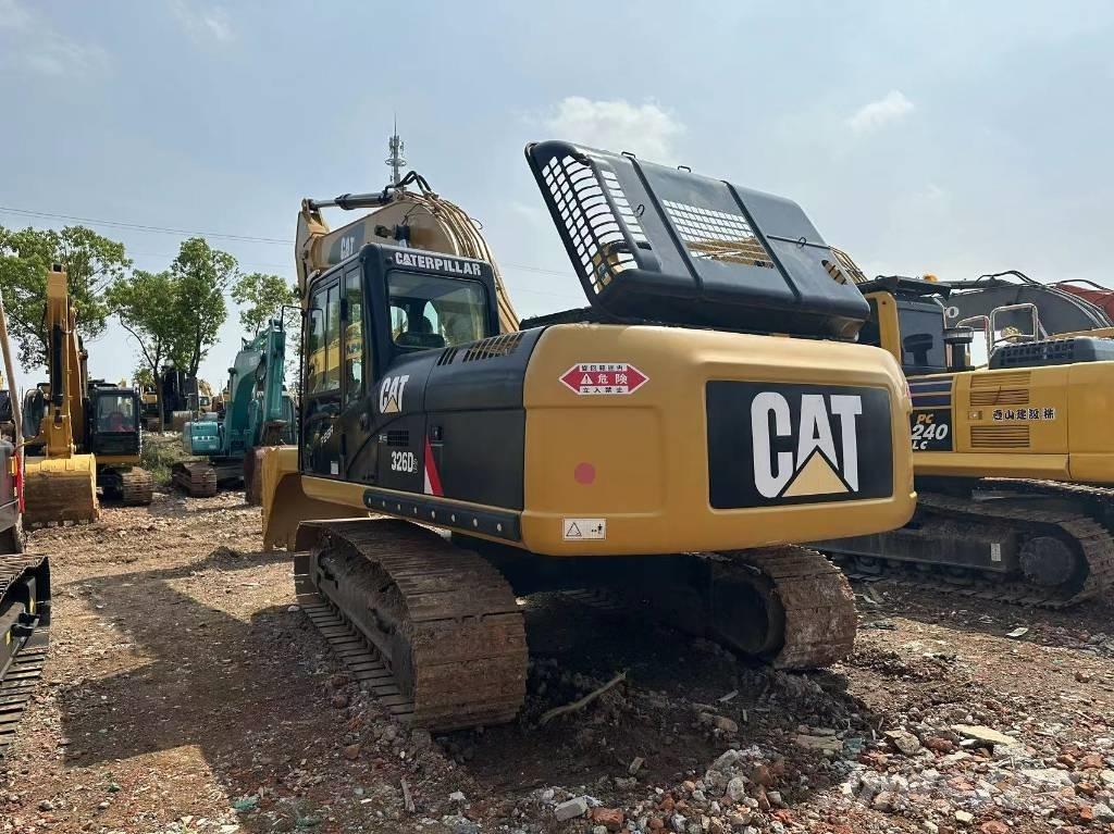 CAT 326 Pelle sur chenilles