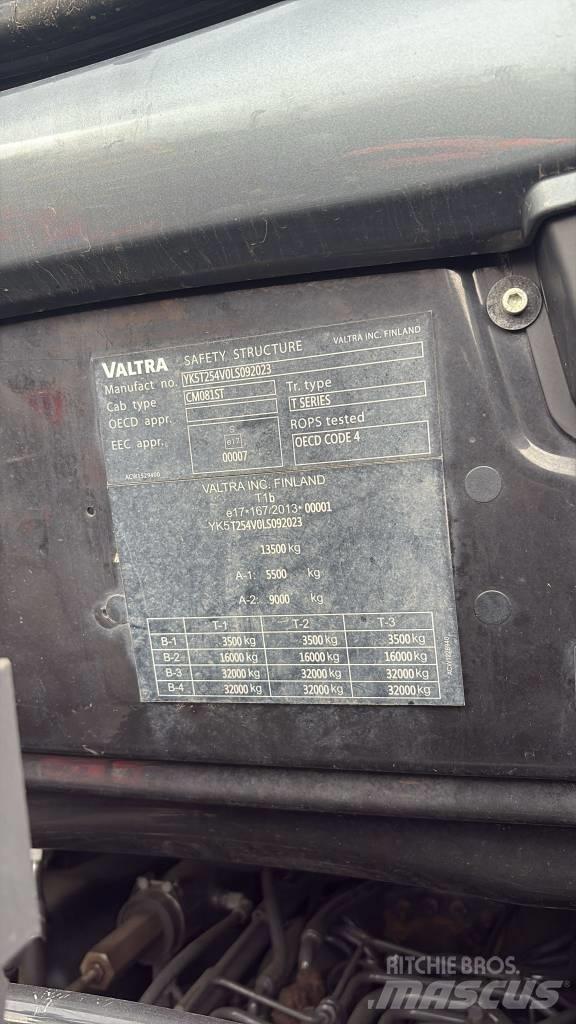 Valtra T 254 Tracteur