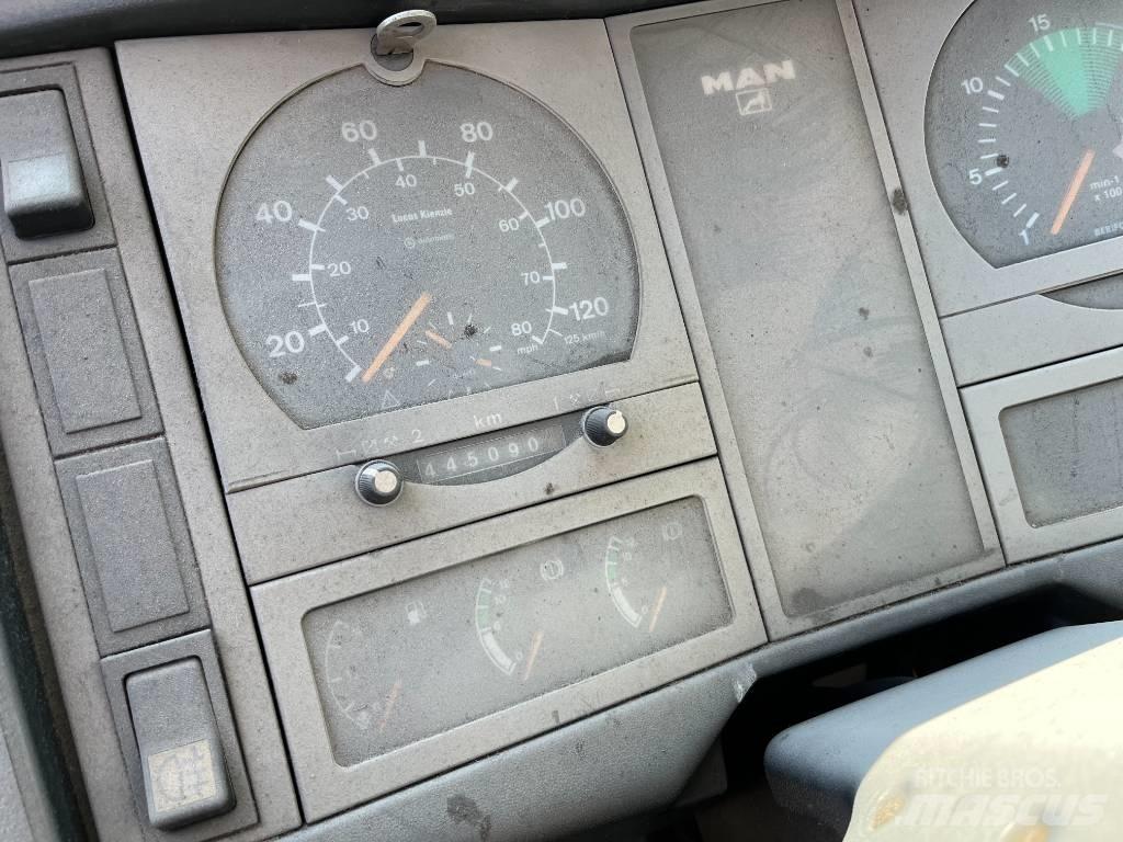 MAN LE 26.280 Camion benne