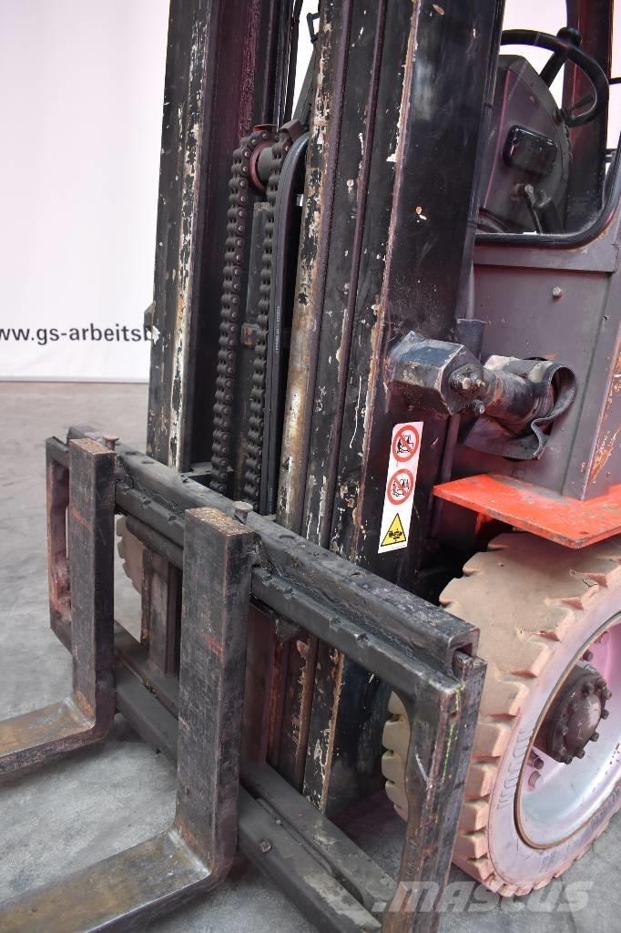 Manitou CG 30 P Chariots GPL