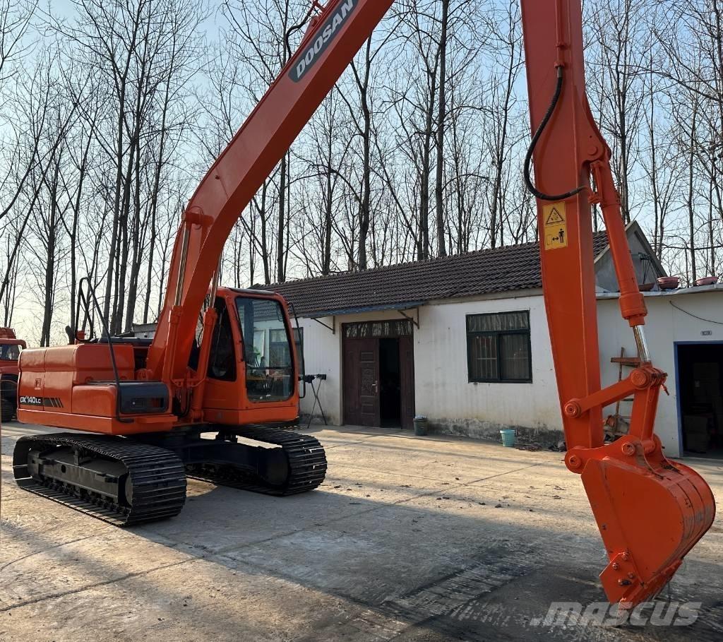 Doosan DX140 Pelle sur chenilles