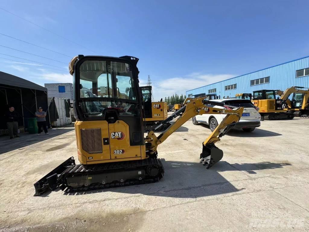 CAT 302 Mini pelle < 7t