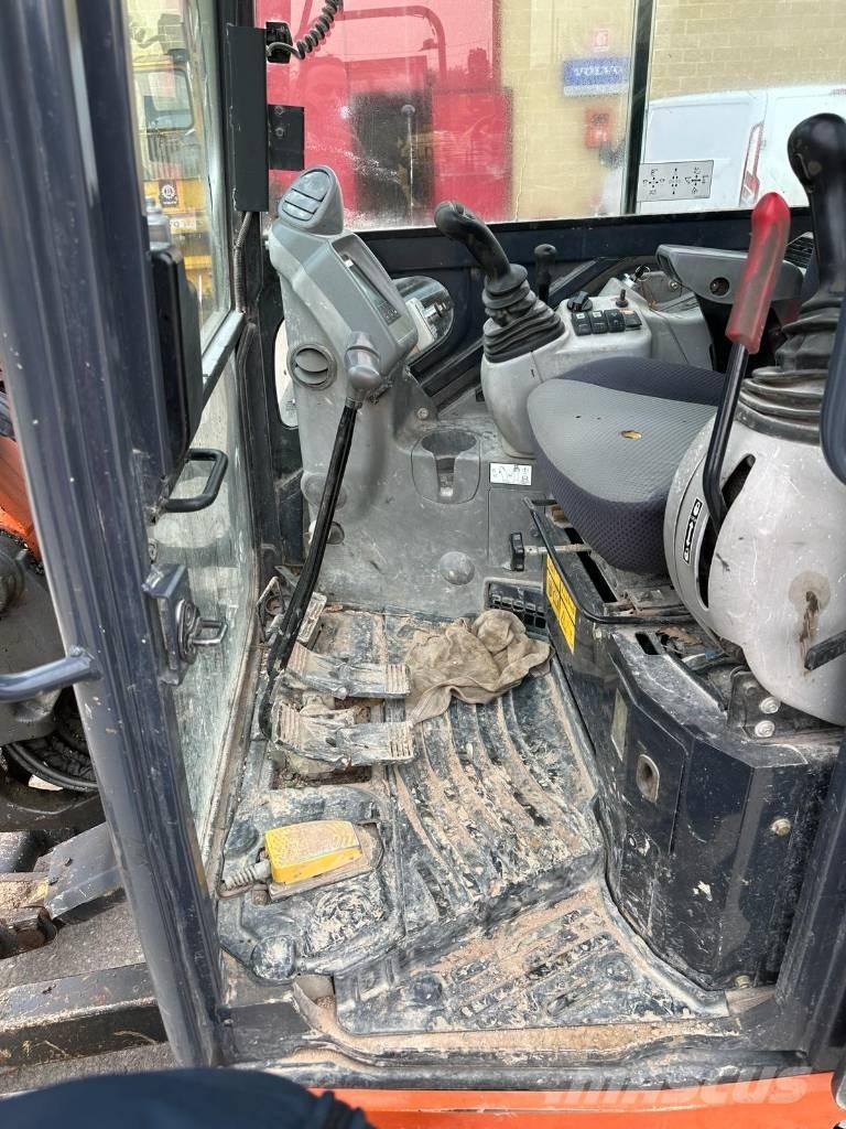 Hitachi ZX 65 US B-5 Mini pelle < 7t