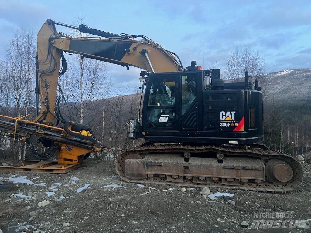CAT 335 F L CR Foreuse de surface