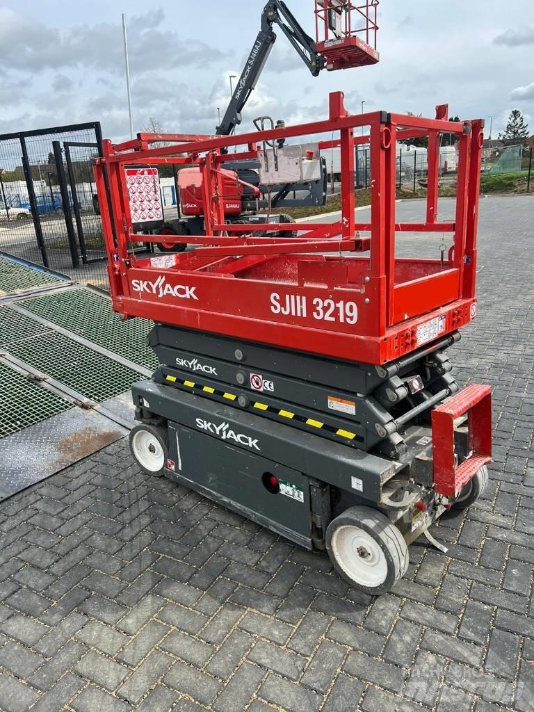 SkyJack SJ 3219 Nacelle ciseaux