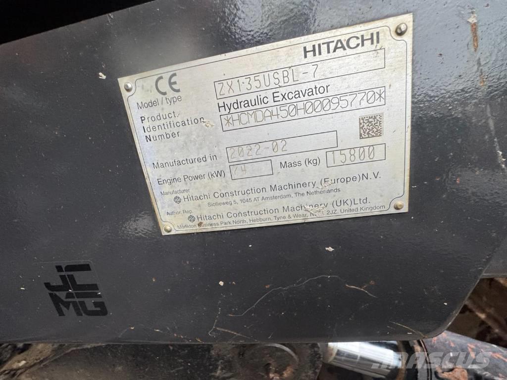 Hitachi ZX 135 US-7 Pelle sur chenilles