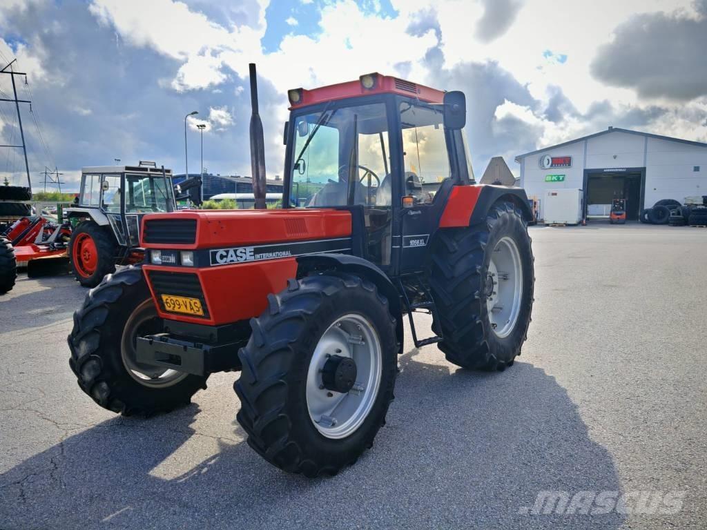 Case IH 1056 XL Tracteur