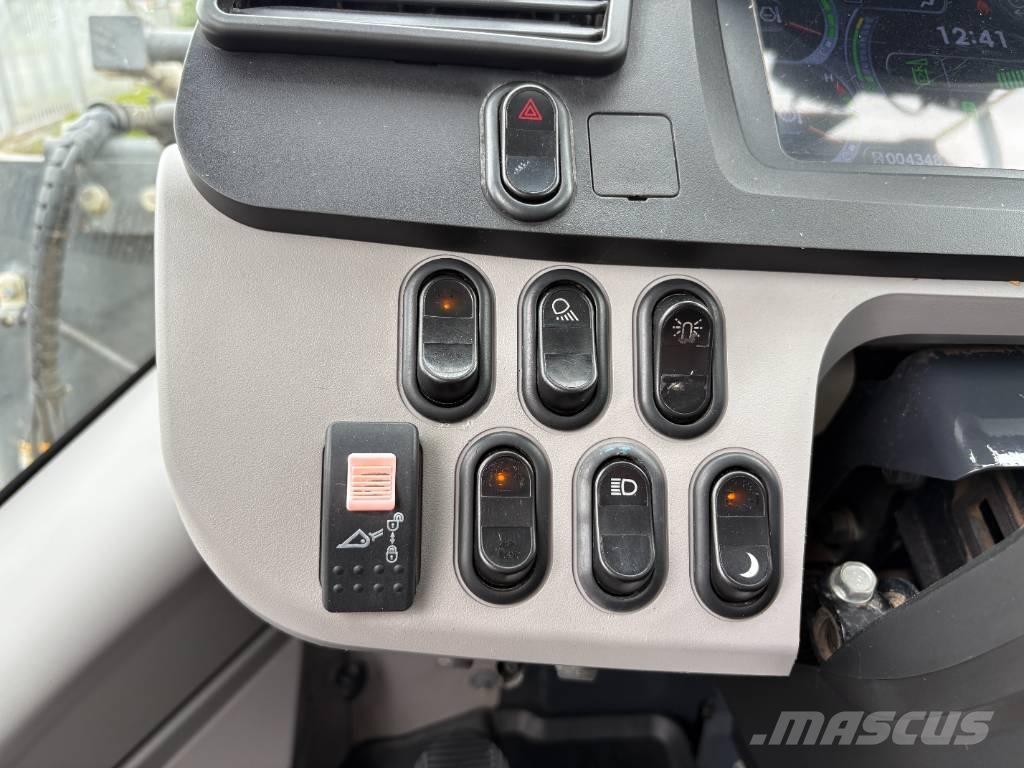 Komatsu WA320-7 Chargeuse sur pneus