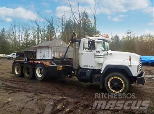 Mack RD 686 SX Chariots à câble démontable
