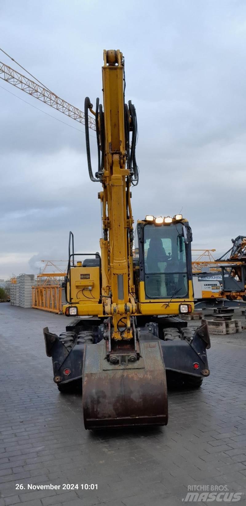 Komatsu PW160-7E0 Pelle sur pneus