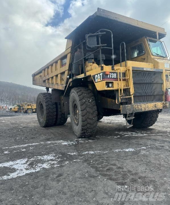 CAT 773B Tombereau articulé