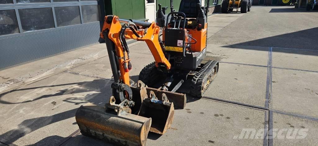 Doosan DX 10 Z Mini pelle < 7t