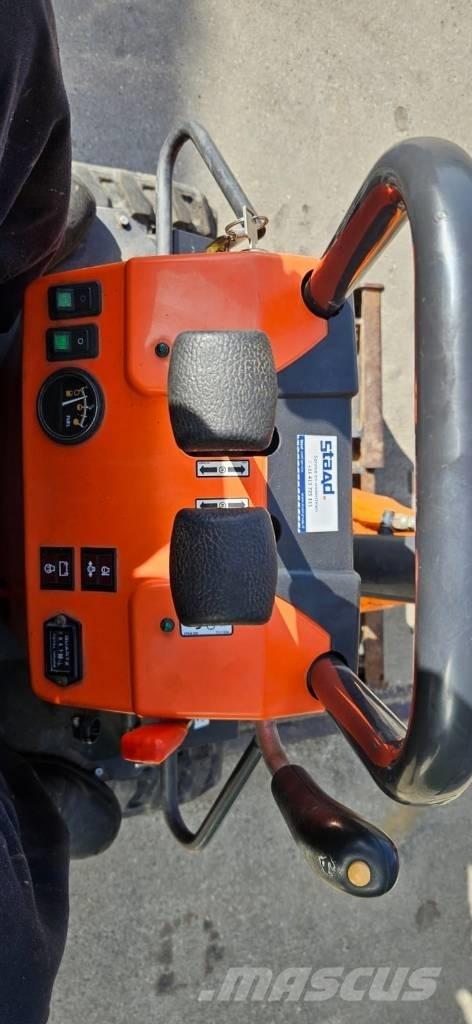 Doosan DX 10 Z Mini pelle < 7t