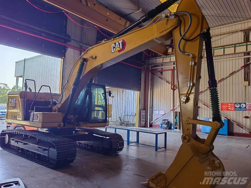 CAT 2021 CAT 320 Pelle sur pneus
