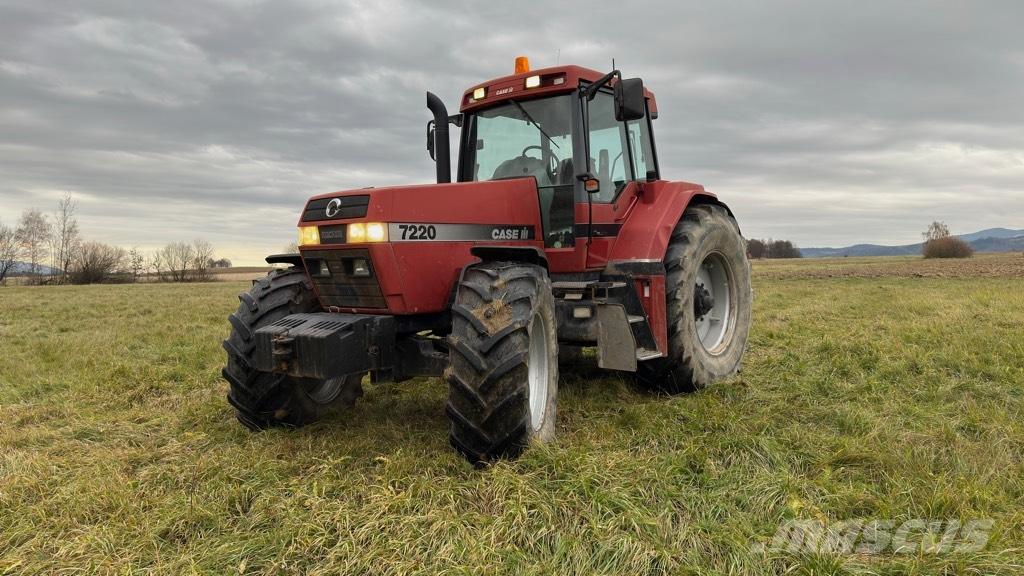 Case IH 7220 Magnum Tracteur