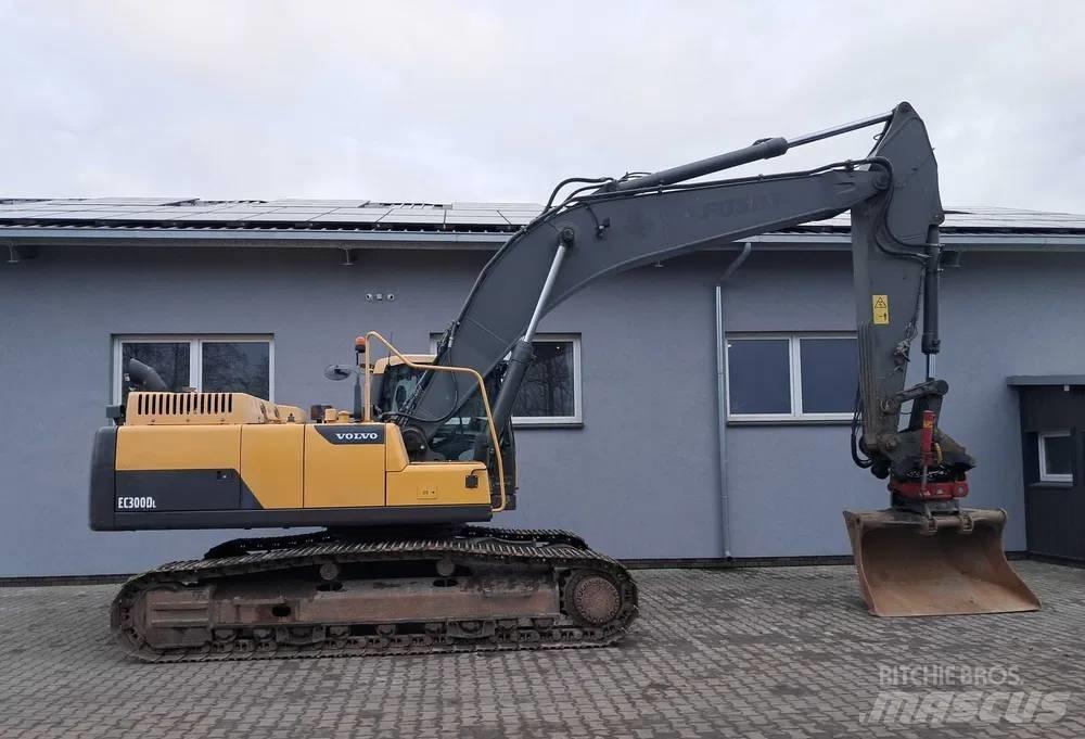 Volvo EC 300 D L Pelle sur chenilles