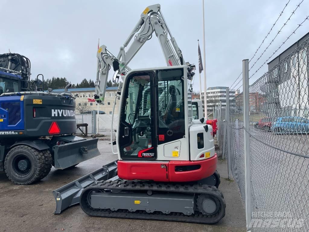 Takeuchi TB 257 FR Mini pelle < 7t