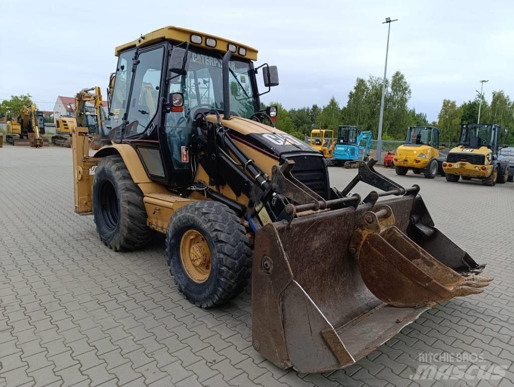CAT 428 D Tractopelle