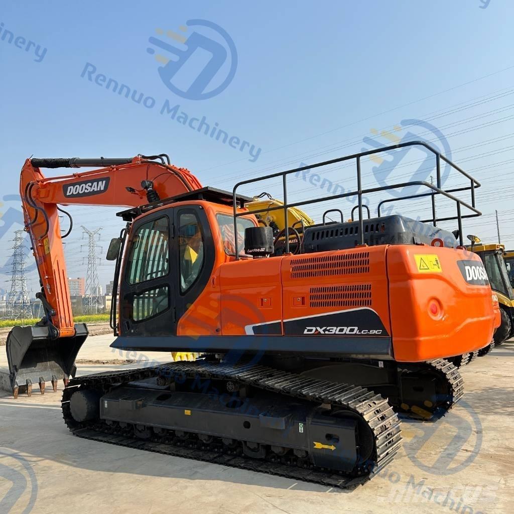 Doosan DX 300LC-9C Pelle sur chenilles