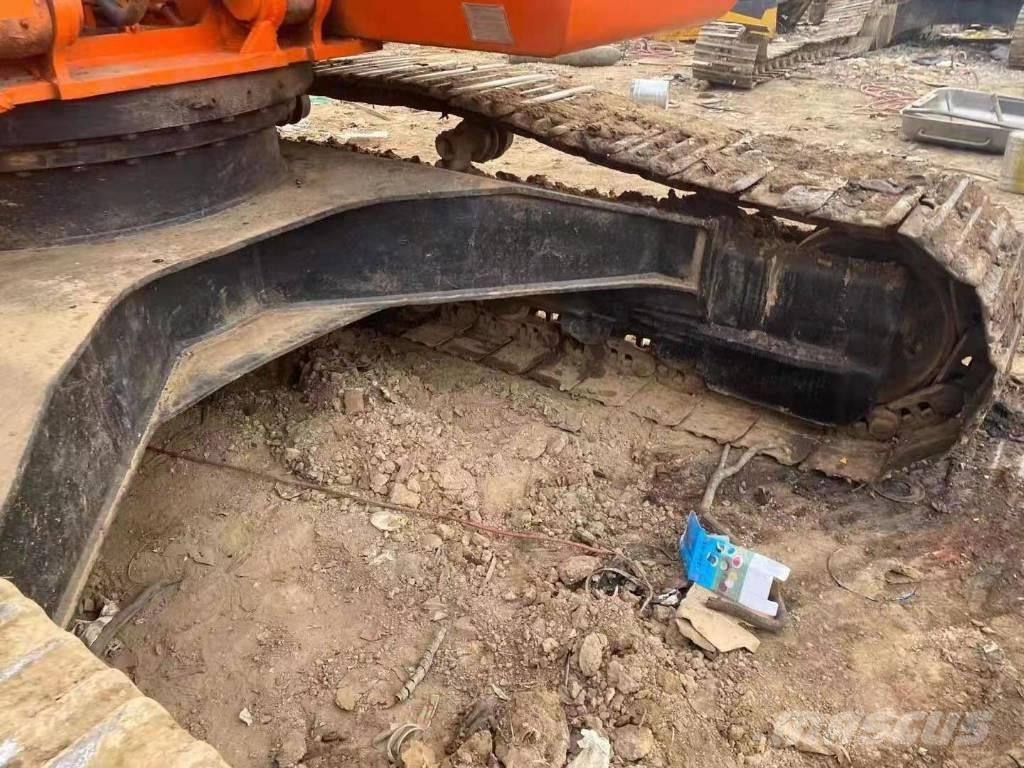 Doosan DH220LC-5 Pelle sur chenilles