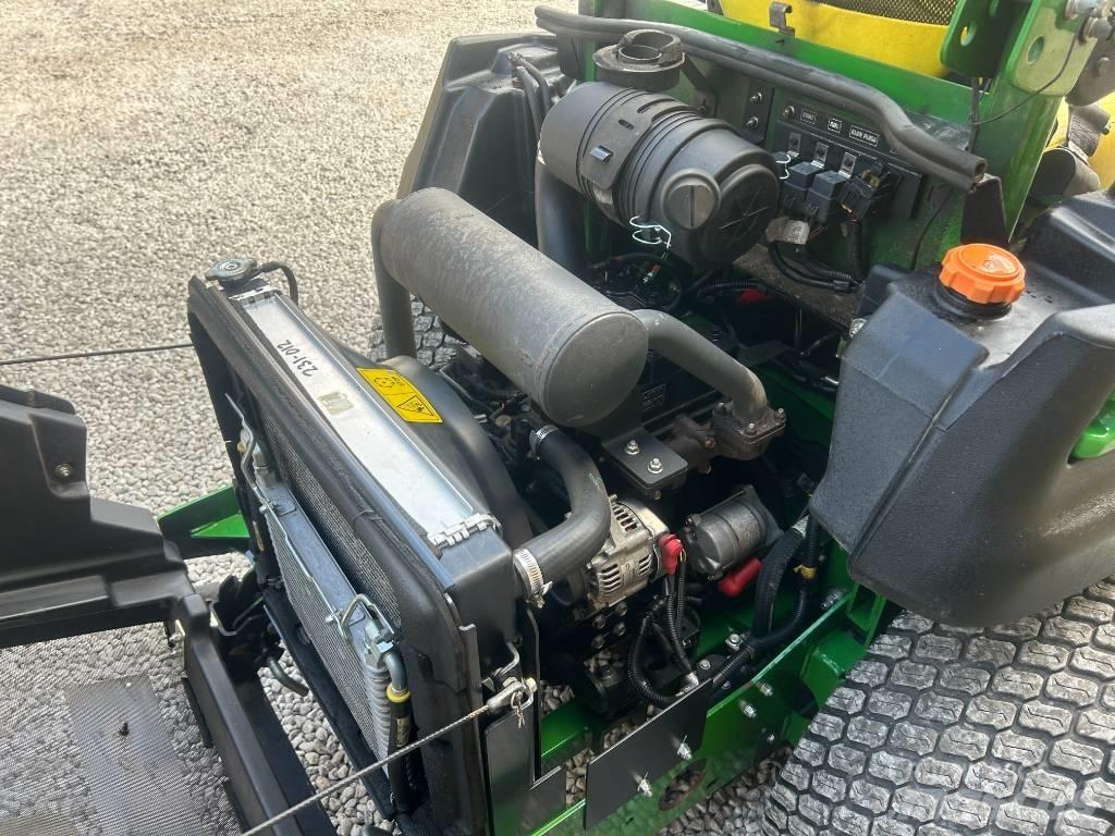 John Deere 997 Tondeuses à rayon de braquage zéro