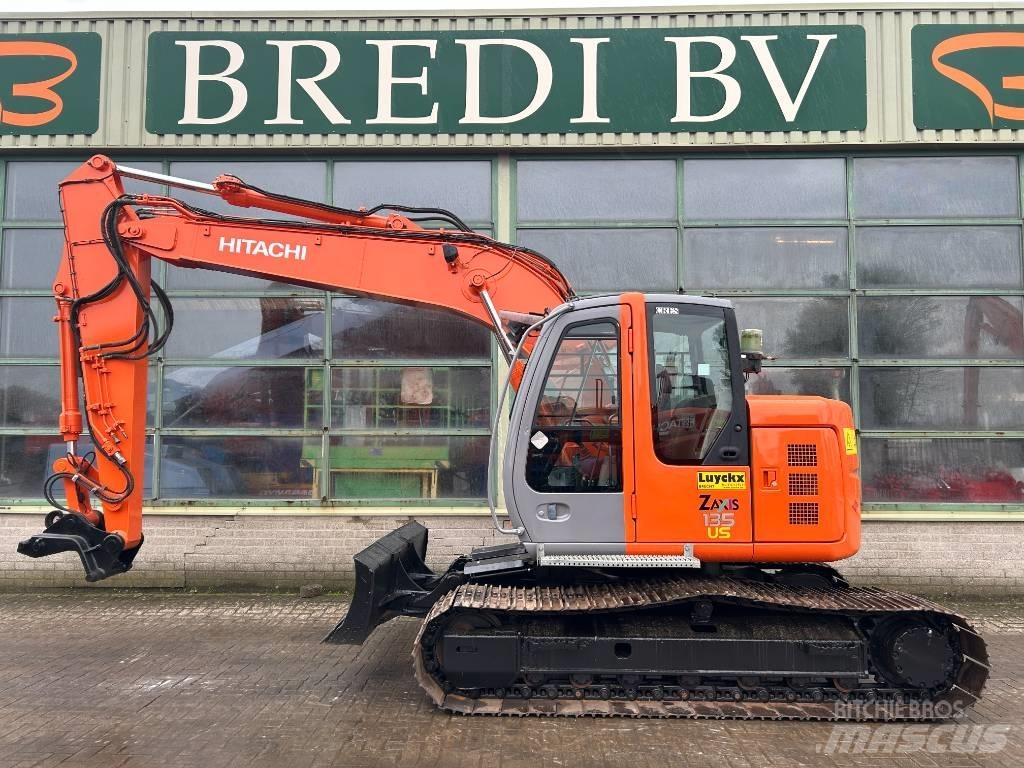 Hitachi ZX 135 US Pelle sur chenilles