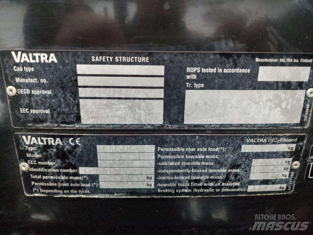 Valtra T 174 VERSU Tracteur