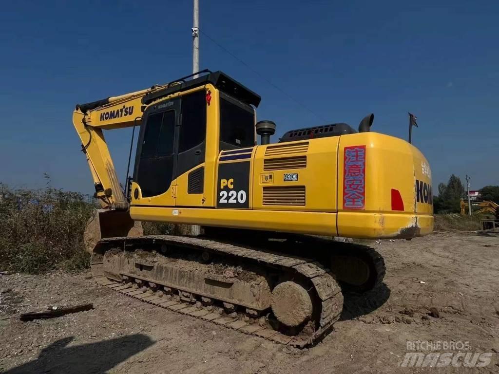 Komatsu PC 220 Pelle sur chenilles