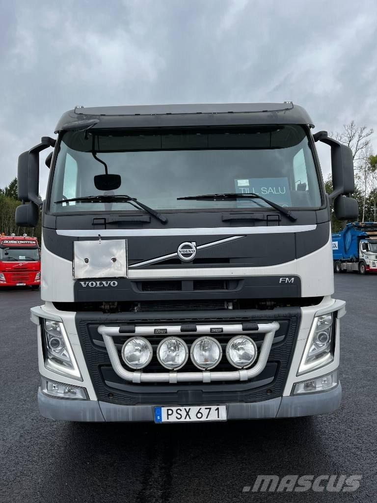 Volvo FM 6X2 Camion multibenne