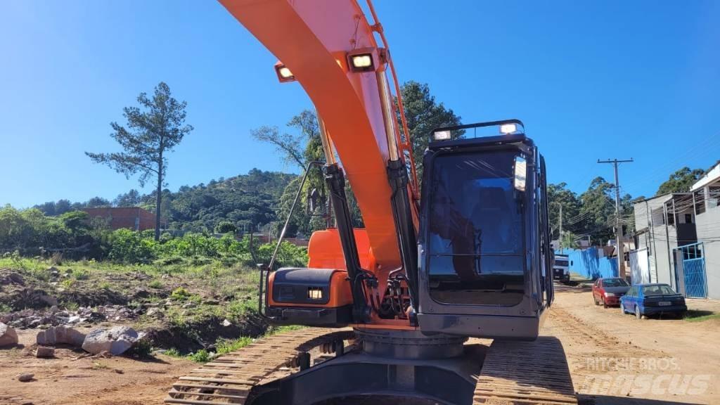 Doosan DX 225 LCA Pelle sur chenilles