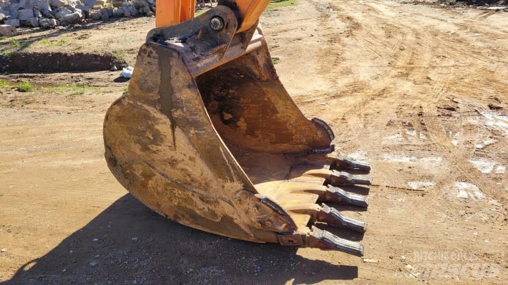Doosan DX 225 LCA Pelle sur chenilles