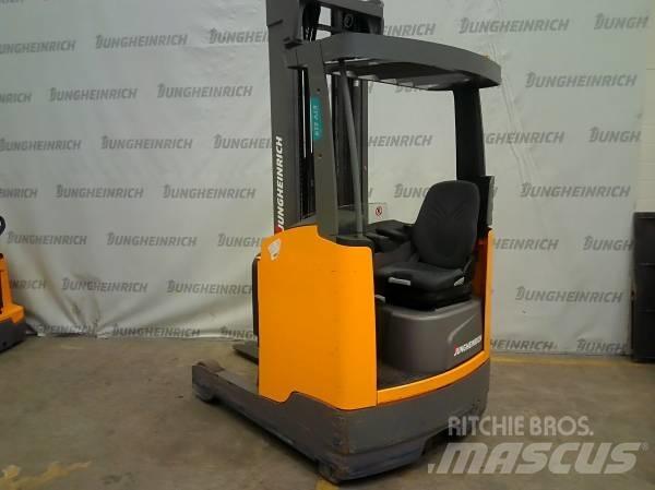 Jungheinrich ETV 214 Chariot à mât rétractable