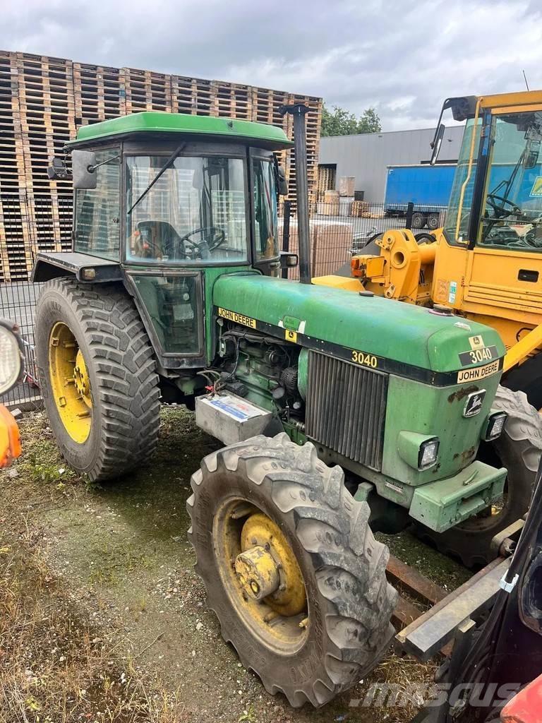 John Deere 3040 Tracteur