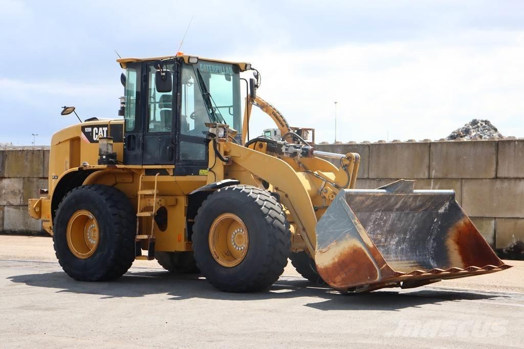 CAT 928H Chargeuse sur pneus