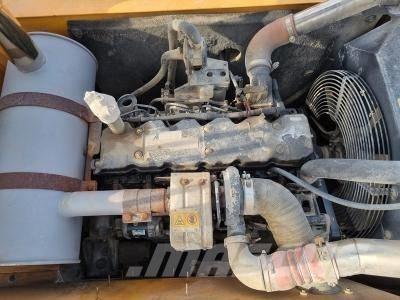 Hyundai Robex 220 LC Pelle sur chenilles