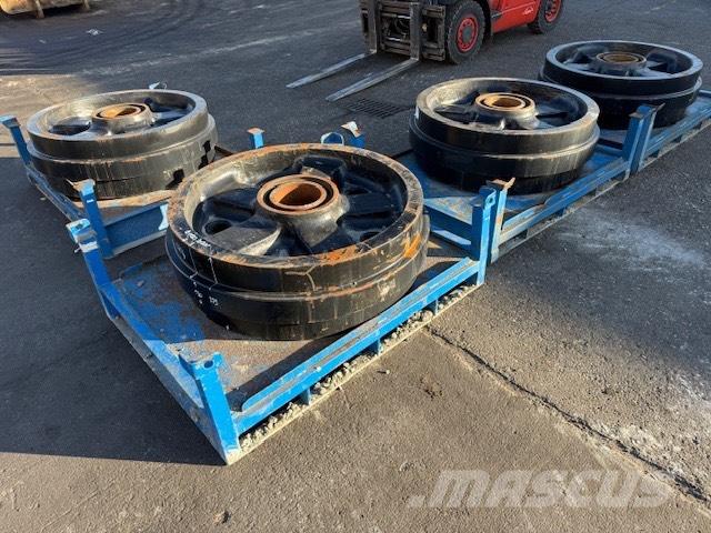 CAT 6020 NEW IDLER Chenilles