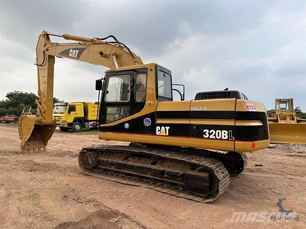 CAT 320BL Pelle sur chenilles