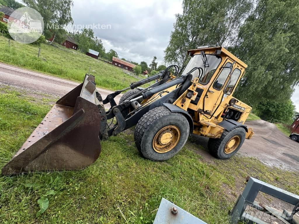 Volvo BM 4300 Chargeuse sur pneus