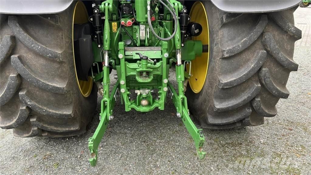 John Deere 6M 240 Tracteur