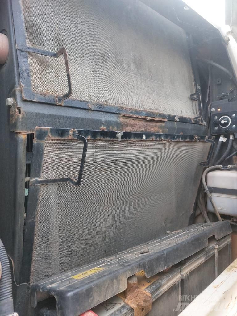 CASE CX 210 D Pelle sur chenilles