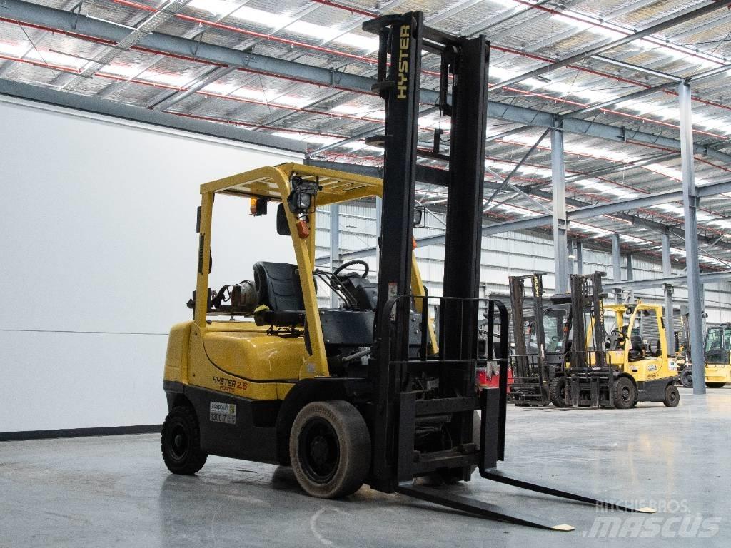 Hyster H2.5TX Chariots GPL